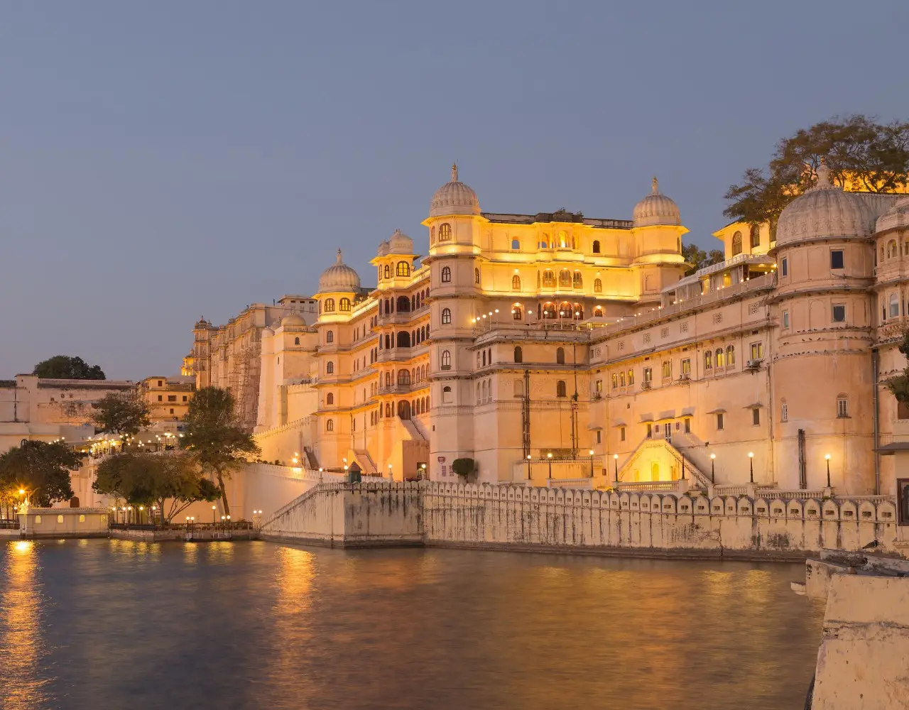 Royal One Day Udaipur Tour – Spend a Full day Sightseeing Udaipur