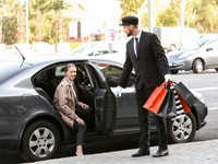 static/images/Mediafile/Cab-And-Driver-Services-For-Transport-IML-Travel.jpeg