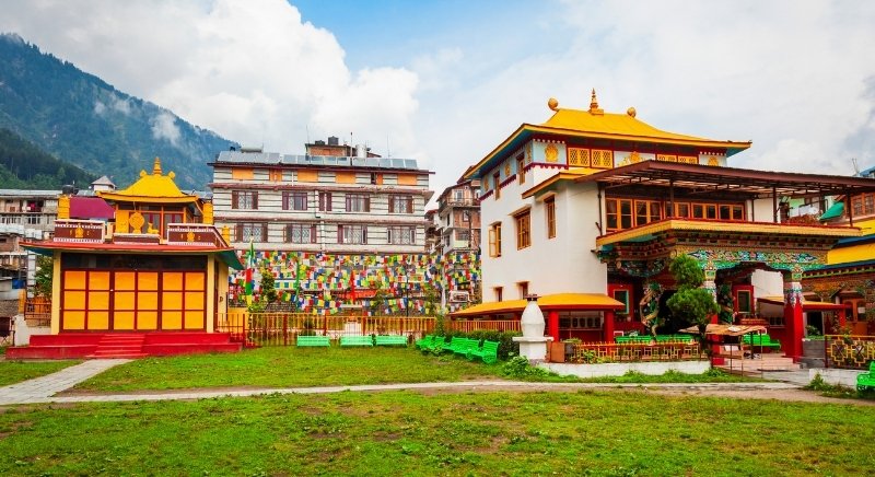Side-View-Buddhist-Monastery-Manali-Himachal-Pradesh-IML-Travel