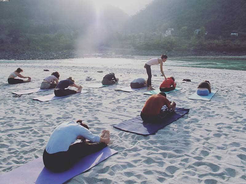 5-BEST-YOGA-DESTINATION-WHICH-DESERVES-TO-BE-ON-YOUR-BUCKET-LIST-800x600-iml-travel-imltravel.com  (1) - IML Travel Services